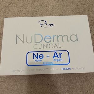 NuDerma Clinical Skin Therapy Wand - White and Blue